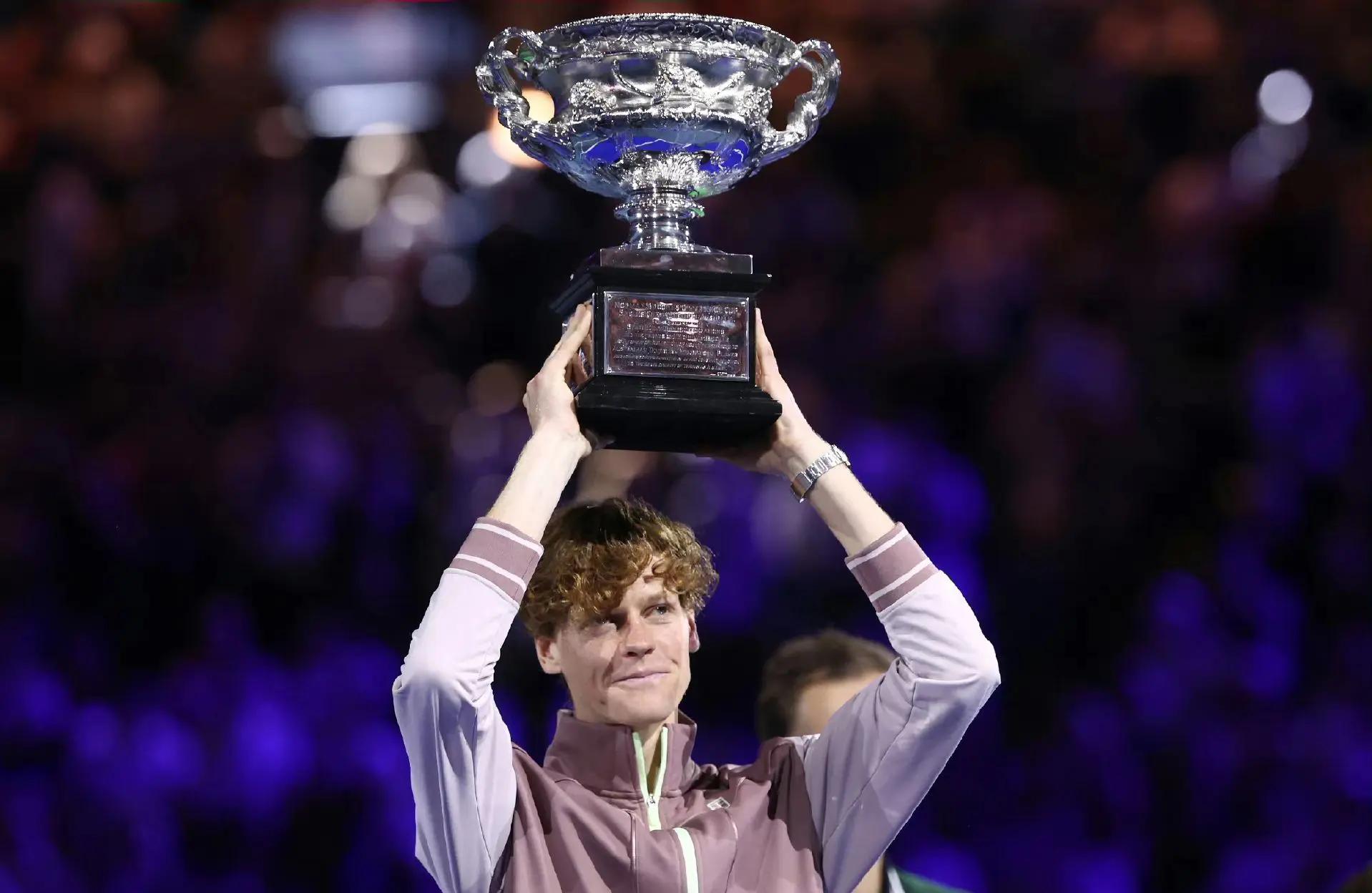 日本网球队横扫西班牙网球队，瓦林卡绝境逆转的简单介绍