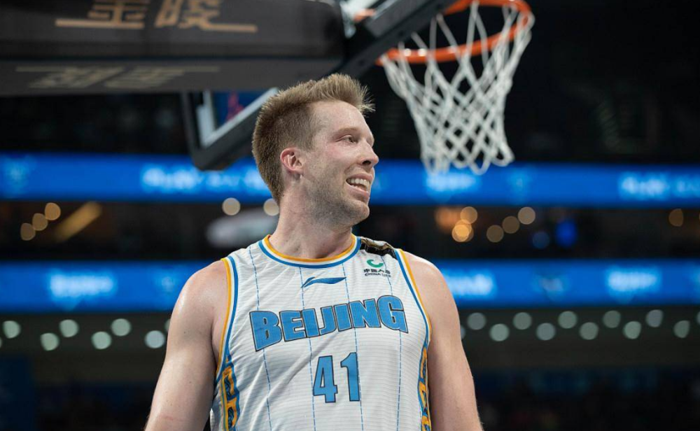 西班牙男篮逆转热火B队，汉密尔顿惊艳世界的简单介绍