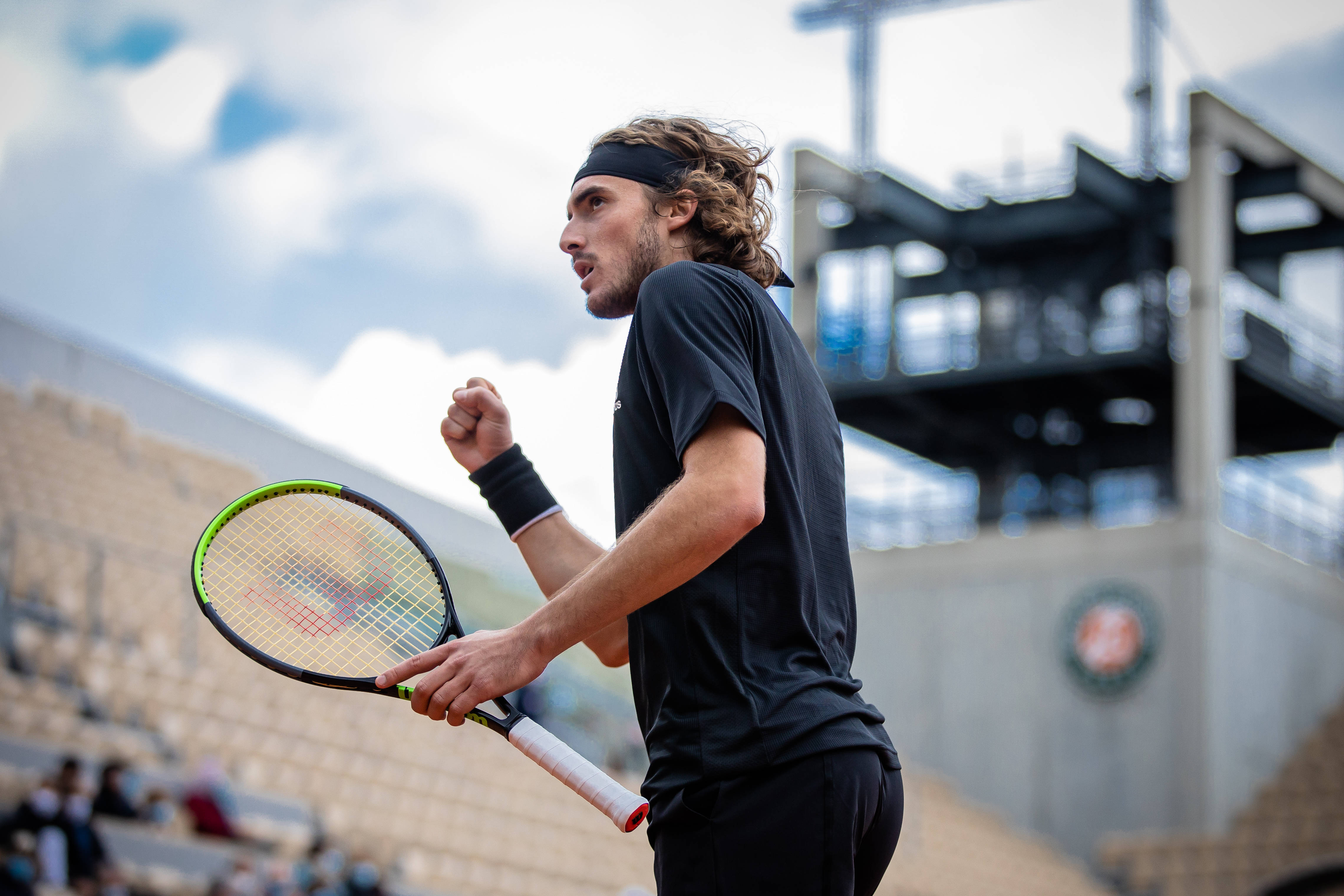 九游体育-包含日本网球队力克澳大利亚网球队，西西帕斯高光表现的词条