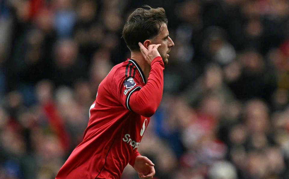 曼联主场大获胜利，豪取宝贵分数的简单介绍