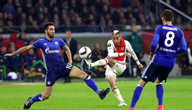 九游中国-包含阿贾克斯逆转战胜对手，淘汰赛之路越发坚定的词条