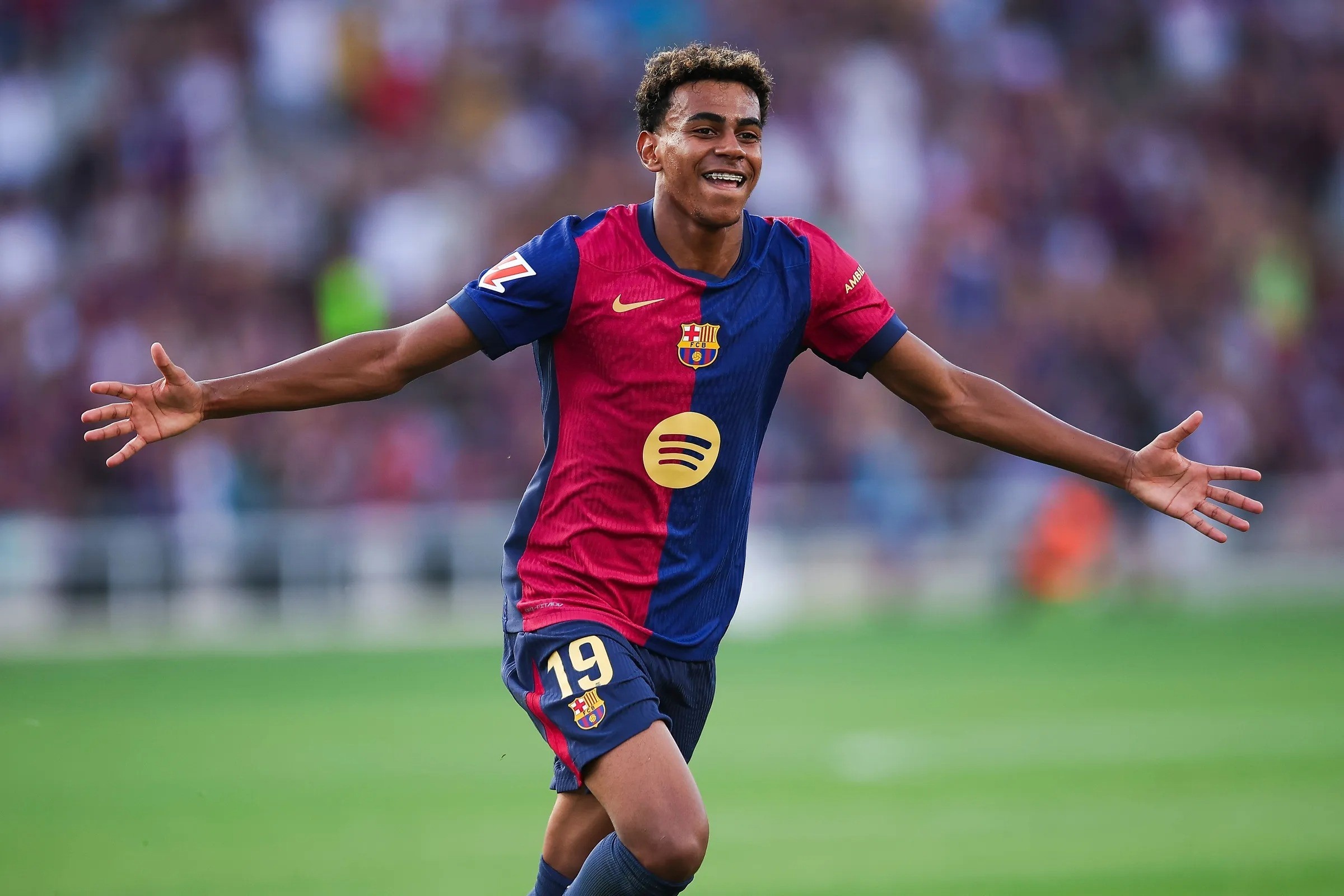 九游APP-欧洲球员伤愈复出，球队士气大振