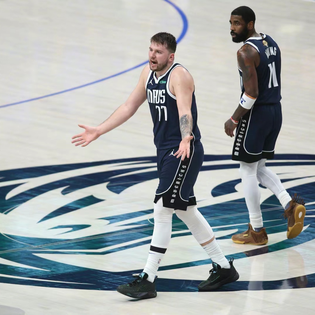 独行侠外线三分集体发威，取得关键胜利的简单介绍