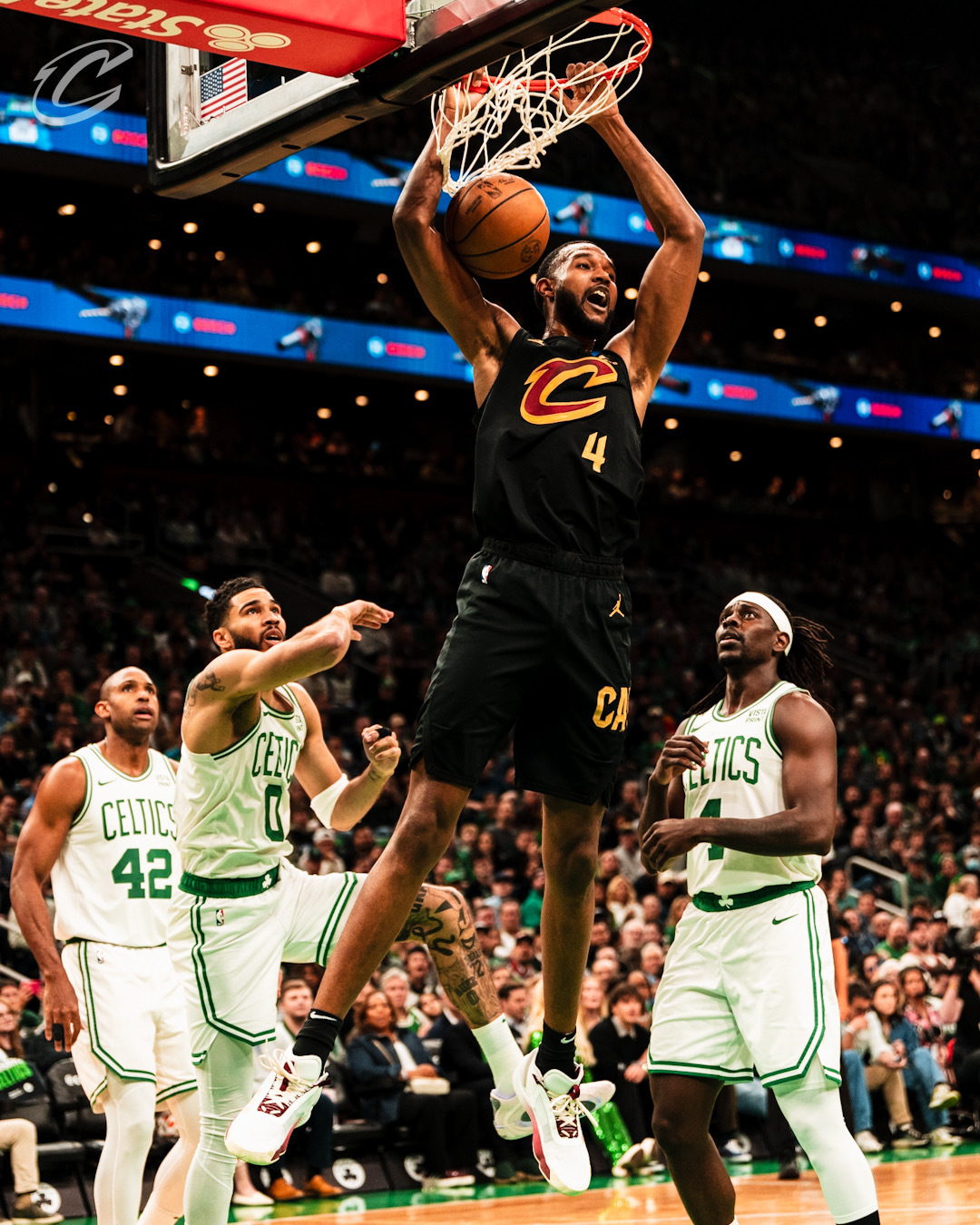 包含勇士三连胜，詹皇独自支撑骑士的词条