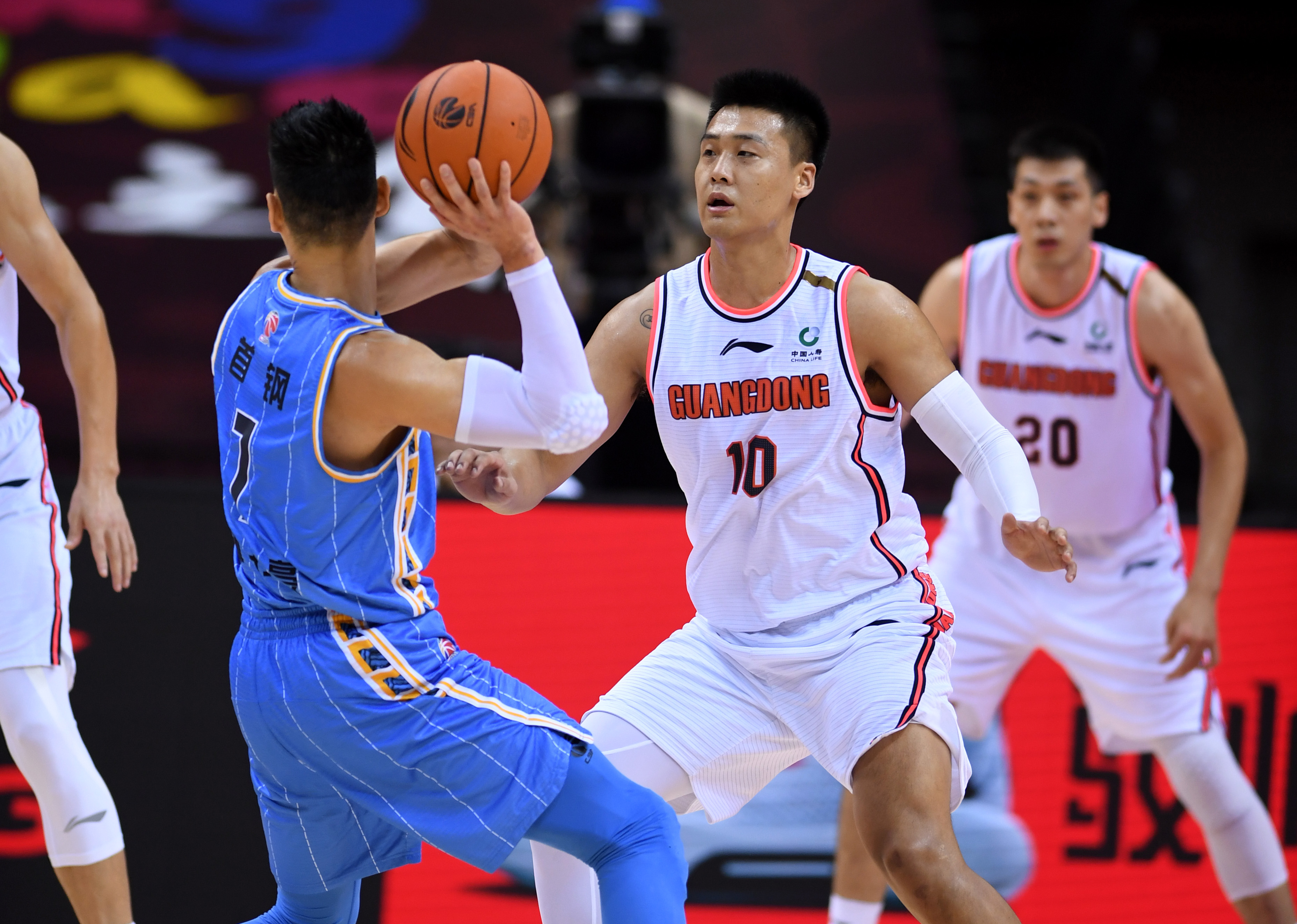 九游娱乐入口-关于快船力克浙江队，浓眉哥关键制胜的信息