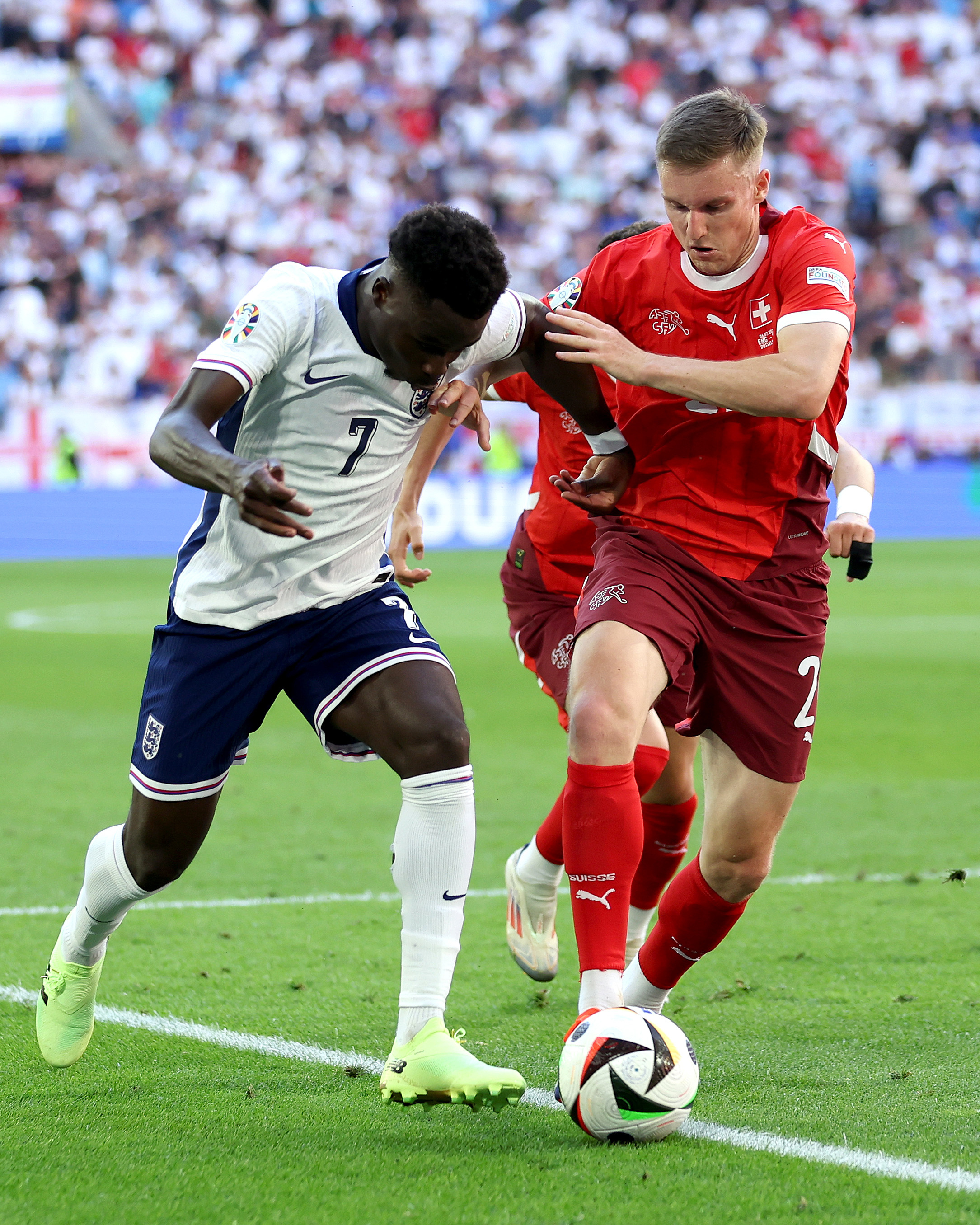 包含蒙特卡洛大师赛完胜拉沃尔杯，蒂姆统治全场的词条