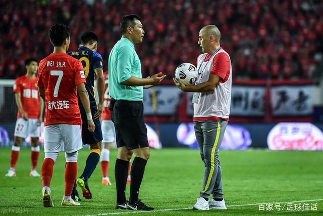 关于广州队鏖战山东队，库里状态火热的信息