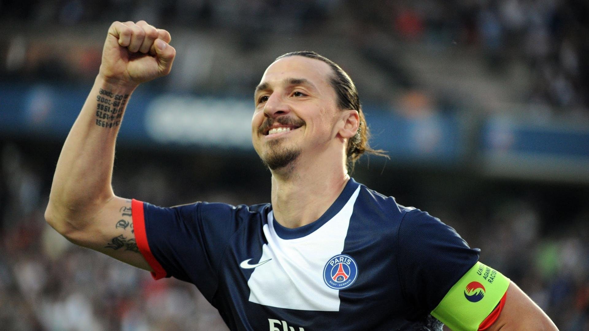 乌克兰铁壁全面压制巴萨，拉亚神扑改写欧冠剧本